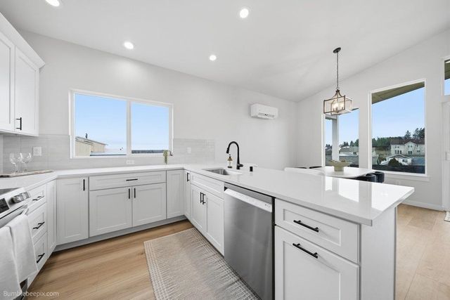 1012 Steptoe View Ln, Cheney, WA 99004