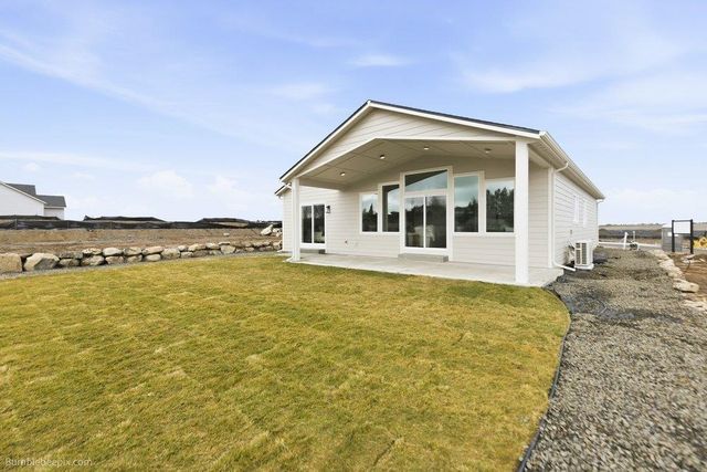 1012 Steptoe View Ln, Cheney, WA 99004