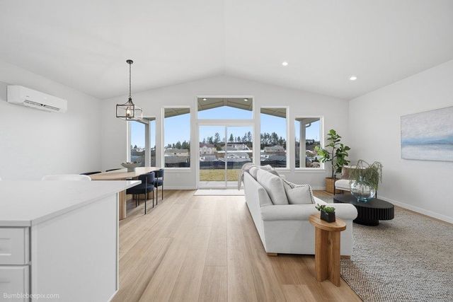 1012 Steptoe View Ln, Cheney, WA 99004