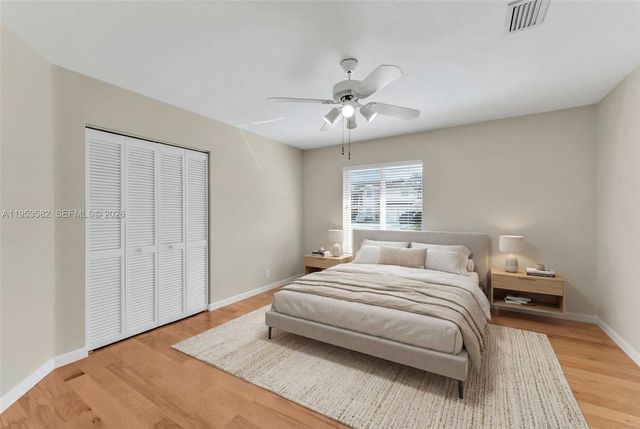 450 NW 201st Ave, Pembroke Pines, FL 33029