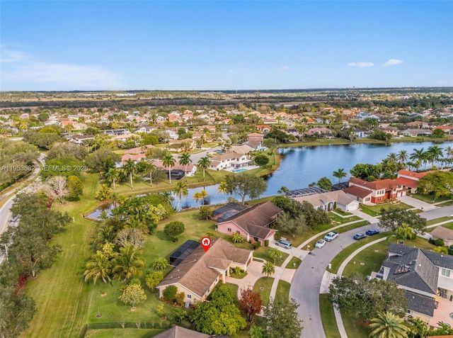 450 NW 201st Ave, Pembroke Pines, FL 33029