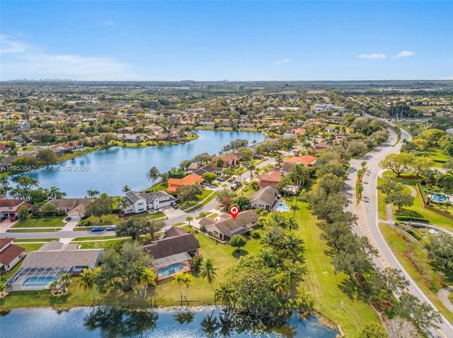 450 NW 201st Ave, Pembroke Pines, FL 33029