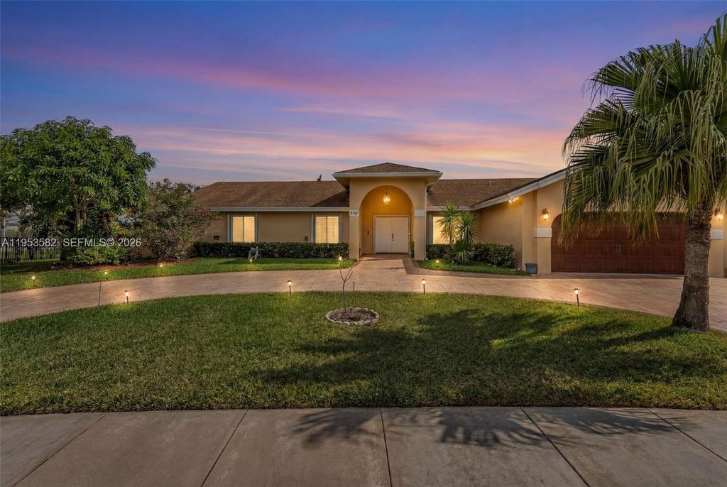 450 NW 201st Ave, Pembroke Pines, FL 33029