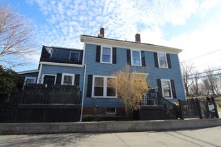 1 Hill St, Newburyport, MA 01950