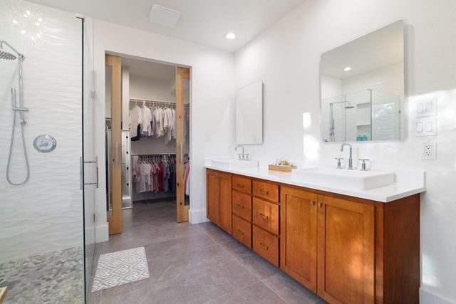 4005 Skillet CV, Spicewood, TX 78669