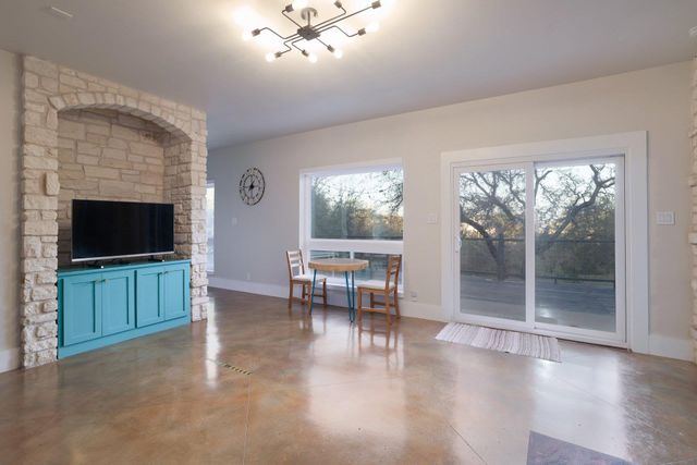 4005 Skillet CV, Spicewood, TX 78669