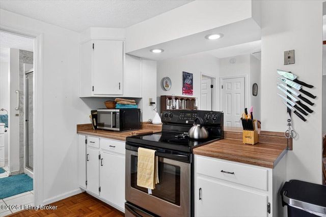 5312 Cooper Chapel Rd, Louisville, KY 40229