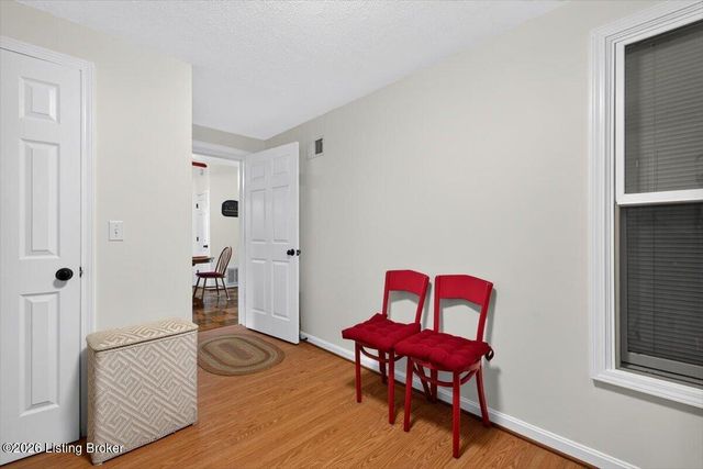 5312 Cooper Chapel Rd, Louisville, KY 40229