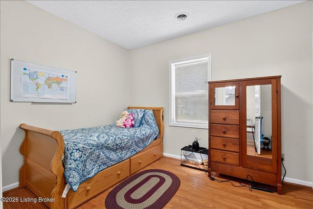 5312 Cooper Chapel Rd, Louisville, KY 40229