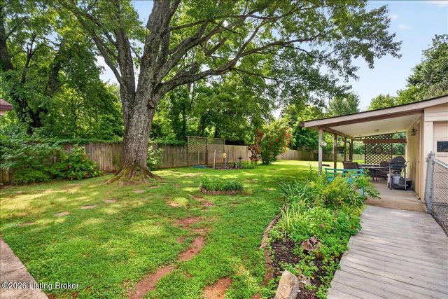 5312 Cooper Chapel Rd, Louisville, KY 40229
