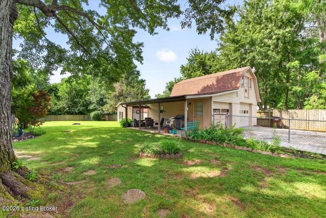 5312 Cooper Chapel Rd, Louisville, KY 40229