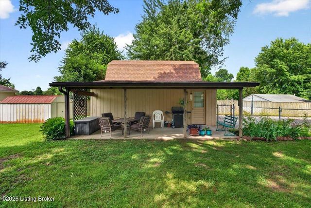 5312 Cooper Chapel Rd, Louisville, KY 40229