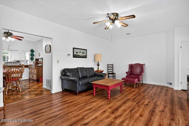 5312 Cooper Chapel Rd, Louisville, KY 40229