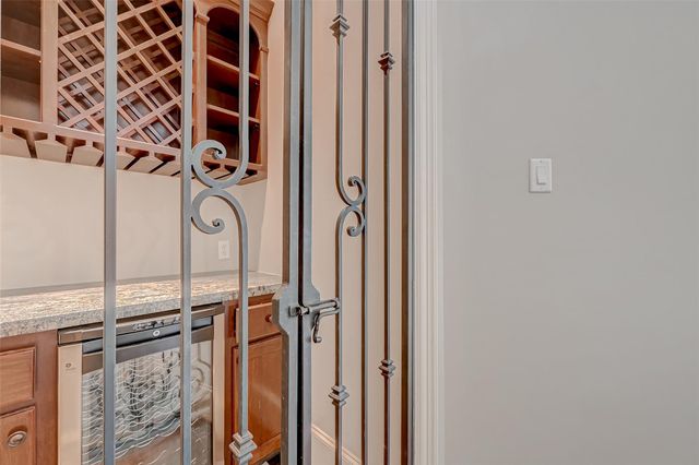 7619 Pine Ridge Terrace Road, Houston, TX 77081