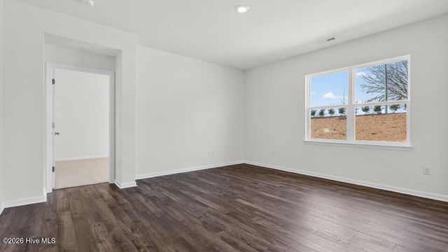 281 Maddox Drive, Aberdeen, NC 28315