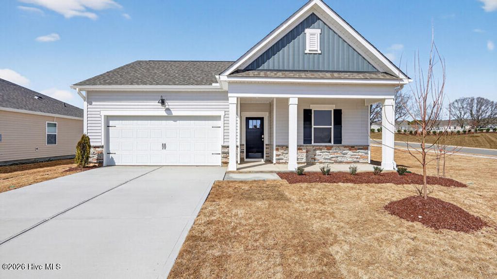 281 Maddox Drive, Aberdeen, NC 28315
