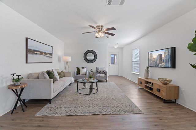 1525 Breanna LN, Kyle, TX 78640