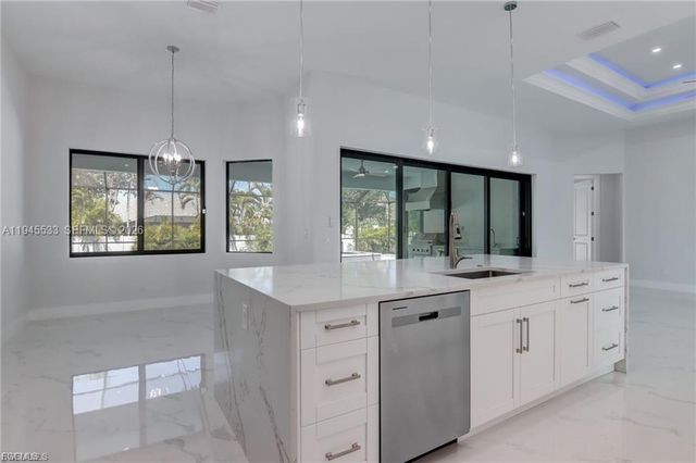 2406 SW 54TH LN, Cape Coral, FL 33914