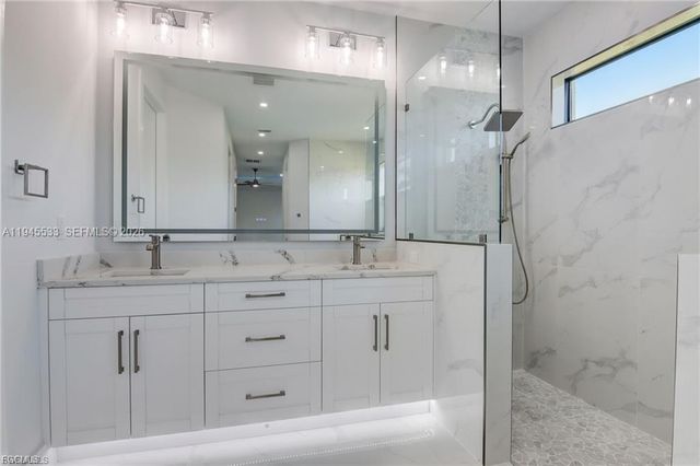 2406 SW 54TH LN, Cape Coral, FL 33914