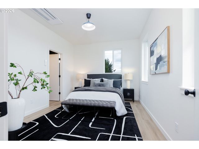 5587 Ne 7th Ave, Portland, OR 97211