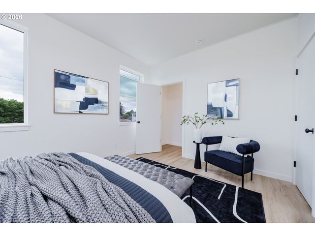 5587 Ne 7th Ave, Portland, OR 97211