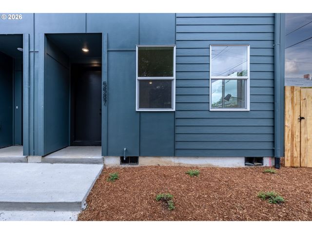 5587 Ne 7th Ave, Portland, OR 97211
