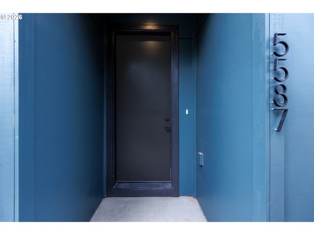 5587 Ne 7th Ave, Portland, OR 97211
