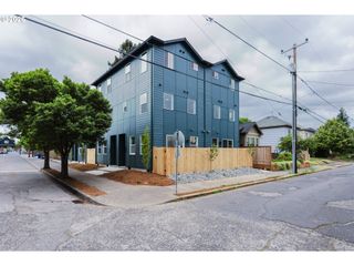 5587 Ne 7th Ave, Portland, OR 97211