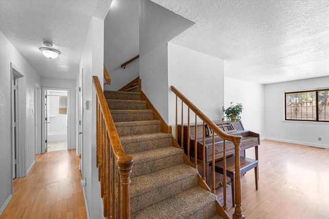 3716 General Stilwell Street NE, Albuquerque, NM 87111