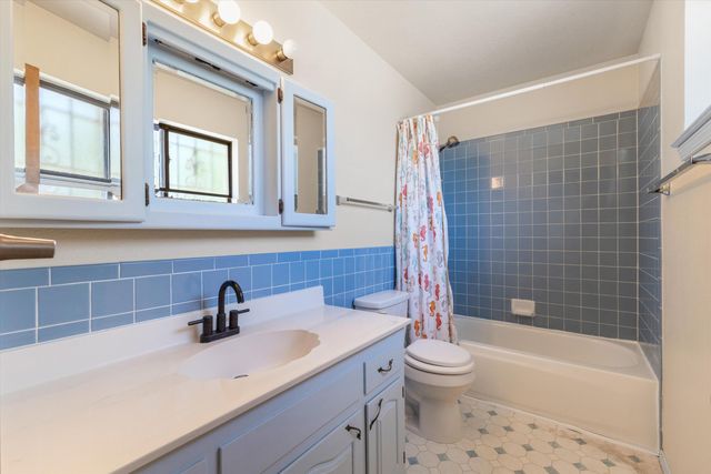 3716 General Stilwell Street NE, Albuquerque, NM 87111