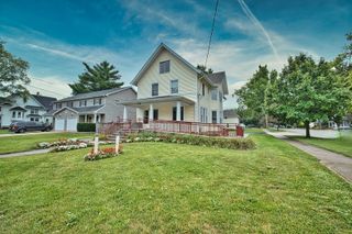 155 Chicago Road, Oswego, IL 60543