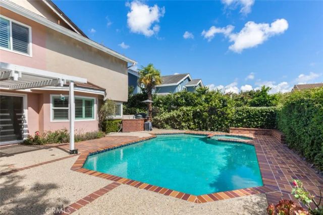 4 Bayview, Irvine, CA 92614