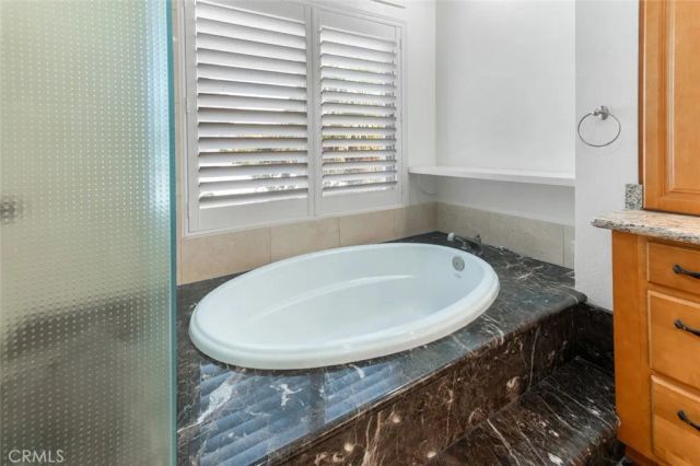 4 Bayview, Irvine, CA 92614
