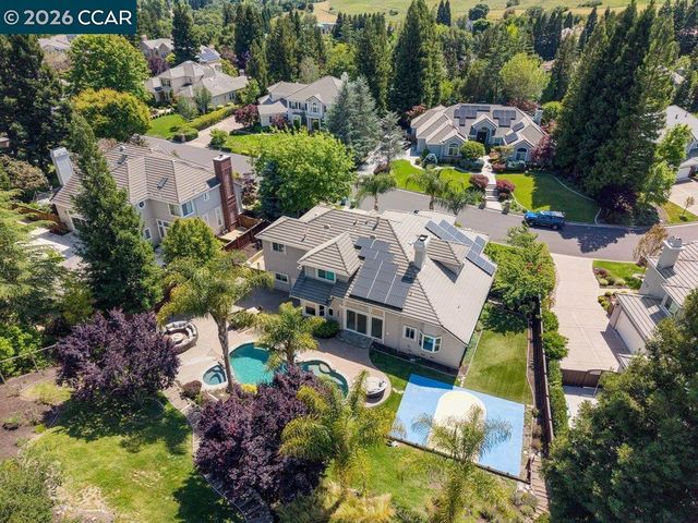 209 Fieldcrest Ct, Danville, CA 94506