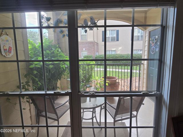 7800 POINT MEADOWS Drive 1017, Jacksonville, FL 32256