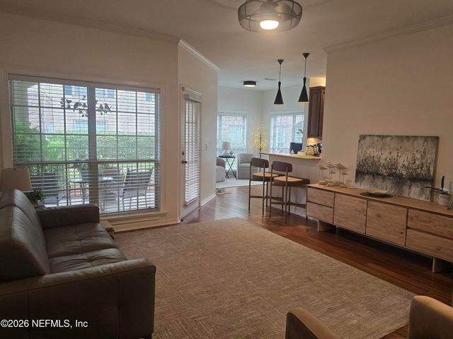 7800 POINT MEADOWS Drive 1017, Jacksonville, FL 32256
