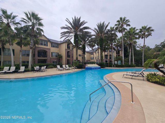 7800 POINT MEADOWS Drive 1017, Jacksonville, FL 32256