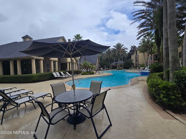 7800 POINT MEADOWS Drive 1017, Jacksonville, FL 32256