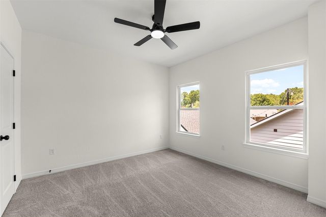 16736 E Ivanhoe, Montgomery, TX 77316