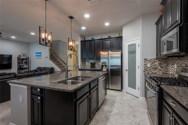 11862 LAKE LUCAYA DRIVE, Riverview, FL 33579