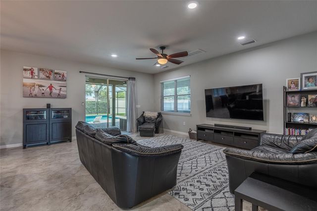 11862 LAKE LUCAYA DRIVE, Riverview, FL 33579
