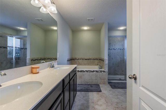 11862 LAKE LUCAYA DRIVE, Riverview, FL 33579