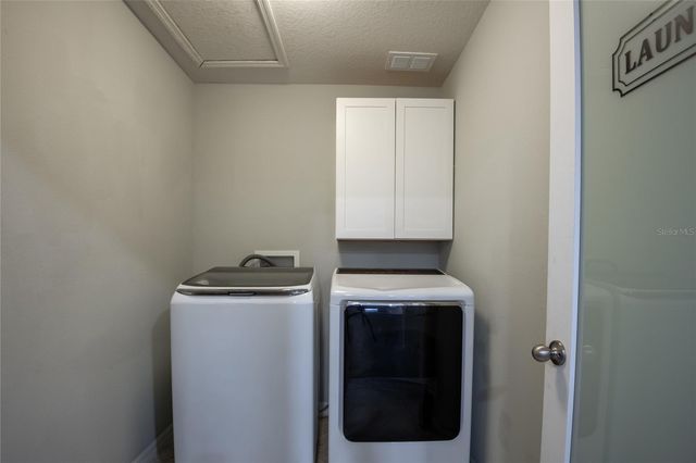 11862 LAKE LUCAYA DRIVE, Riverview, FL 33579