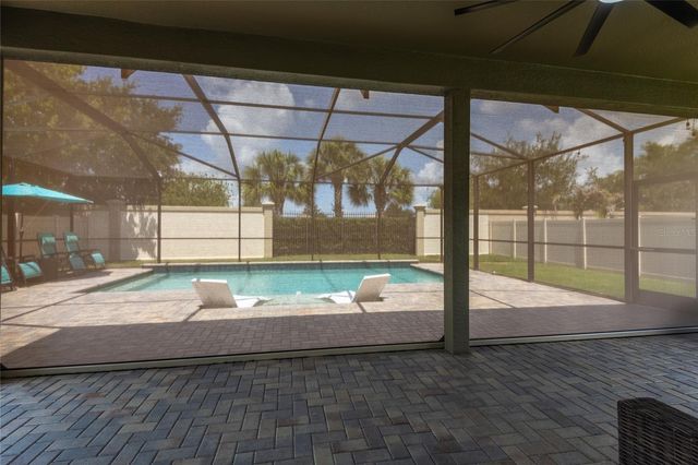 11862 LAKE LUCAYA DRIVE, Riverview, FL 33579