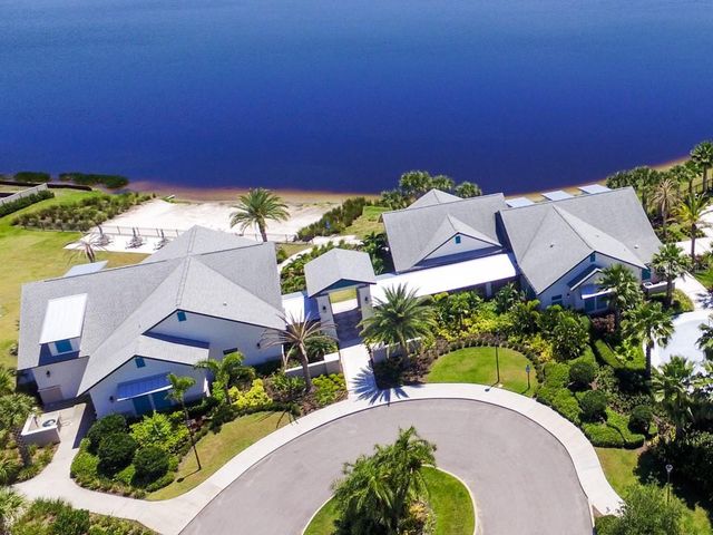 11862 LAKE LUCAYA DRIVE, Riverview, FL 33579