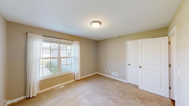 8757 Howe Lane, Sylvania, OH 43560