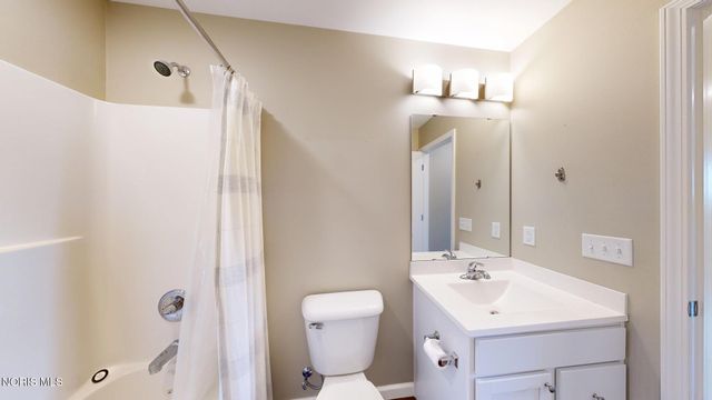 8757 Howe Lane, Sylvania, OH 43560