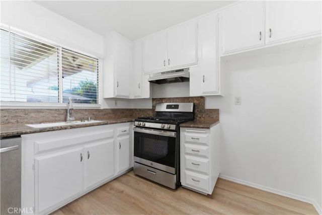 16938 Itasca Street, North Hills, CA 91343