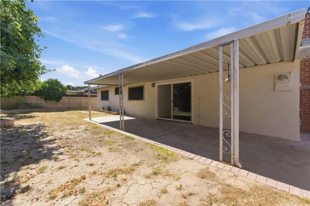 16938 Itasca Street, North Hills, CA 91343