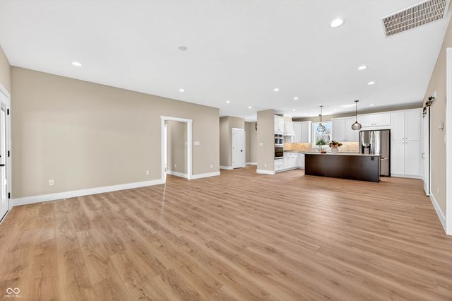 9036 E Gayle Drive, Morgantown, IN 46160